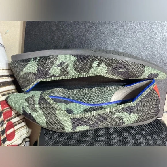 Rothy's The Point in camouflage green, size 7 W‎ - Picture 6 of 11